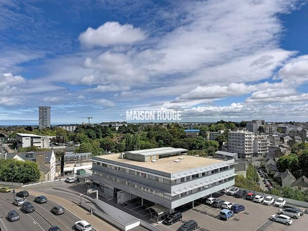 SAINT-BRIEUC CENTRE : DUPLEX - GARAGE - CAVE - TERRASSES AVEC VUE IMPRENABLE