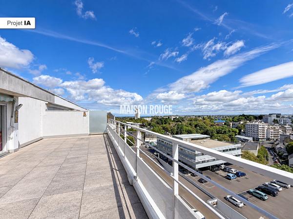 SAINT-BRIEUC CENTRE : DUPLEX - GARAGE - CAVE - TERRASSES AVEC VUE IMPRENABLE