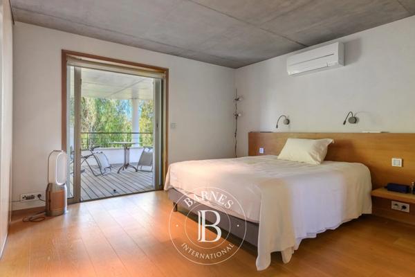 Sanary-sur-Mer, Villa 5 Chambres -  197 m² à vendre