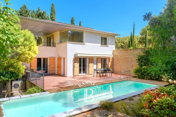 Sanary-sur-Mer, Villa 5 Chambres -  197 m² à vendre