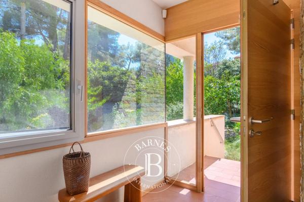 Sanary-sur-Mer, Villa 5 Chambres -  197 m² à vendre