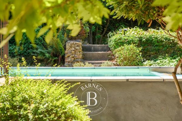 Sanary-sur-Mer, Villa 5 Chambres -  197 m² à vendre