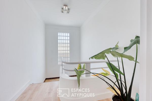 Duplex rénové avec extérieur et stationnement à Hyères
