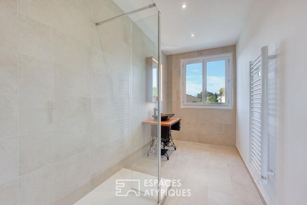 Duplex rénové avec extérieur et stationnement à Hyères