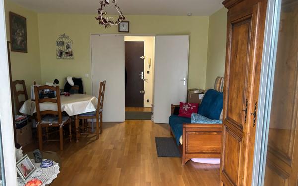 Appartement à vendre    2 pièces • 55 m2 Paris 14