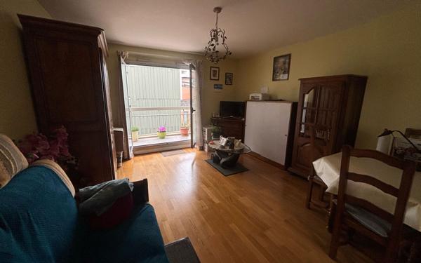 Appartement à vendre    2 pièces • 55 m2 Paris 14