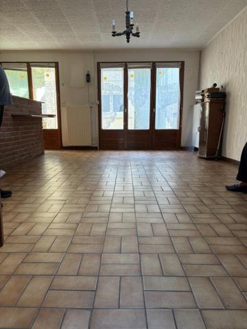 petite maison avec jardin a renover