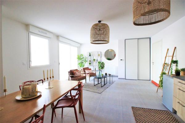 Appartement T4 avec grande terrasse