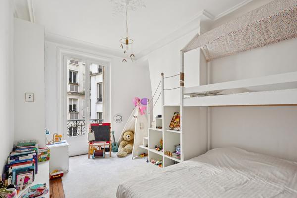Vente Appartement de luxe Paris 18 5 Pièces 122 m²