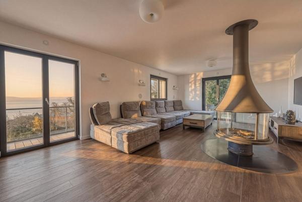 Vente Maison de luxe Lugrin 7 Pièces 185 m²