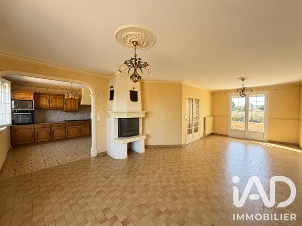 Maison à vendre 7 pièces 191 m² La Suze-sur-Sarthe