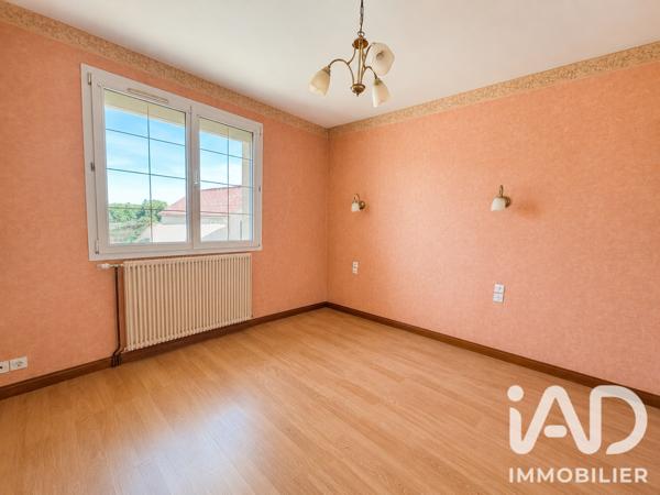 Maison à vendre 7 pièces 191 m² La Suze-sur-Sarthe