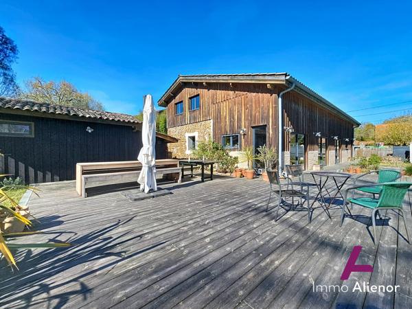 Grange rénovée avec charme - piscine - studio indépendant
