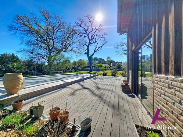 Grange rénovée avec charme - piscine - studio indépendant