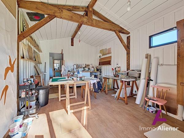 Grange rénovée avec charme - piscine - studio indépendant