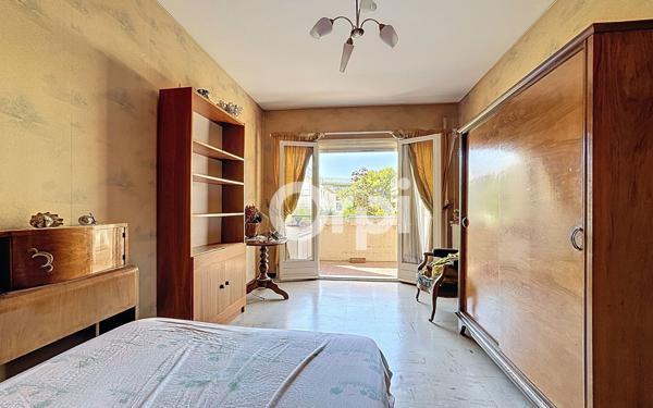 Appartement à vendre    5 pièces • 138,80 m2 Toulon