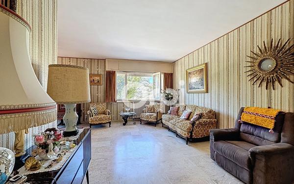 Appartement à vendre    5 pièces • 138,80 m2 Toulon