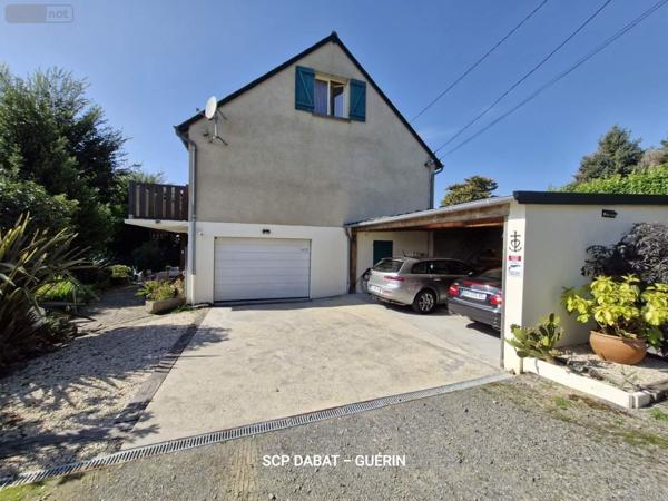 Maison à vendre à Saint-Hilaire-du-Harcouët dans la Manche (50600), ref : 8435