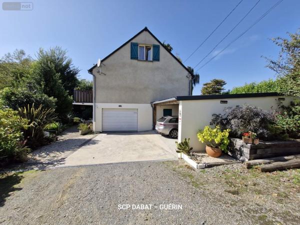 Maison à vendre à Saint-Hilaire-du-Harcouët dans la Manche (50600), ref : 8435