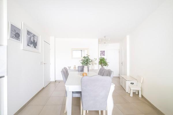 À vendre - T4, 4 pièces situé à Saint-Priest (69800)