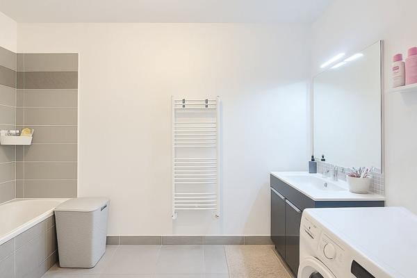 À vendre - T4, 4 pièces situé à Saint-Priest (69800)