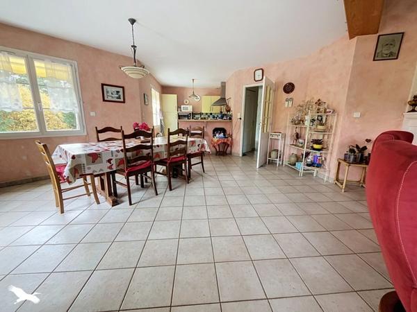 Maison à vendre 265 500 € Sansais 5 p 104 m² DPE C