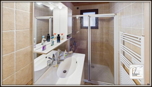 Briançon , Maison unique 183m², 5 ch + Terrain constructible 690m²