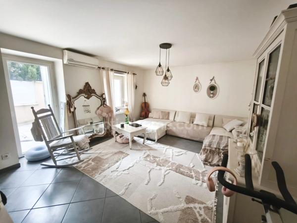 VAULX EN VELIN (69) à vendre Maison moderne 4 pièces