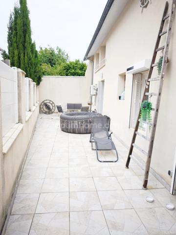 VAULX EN VELIN (69) à vendre Maison moderne 4 pièces