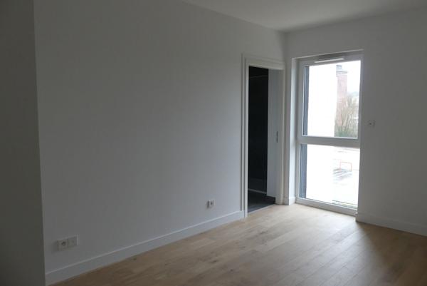 Appartement 4 pièce(s) 85.40 m2 - résidence récente NANCY
