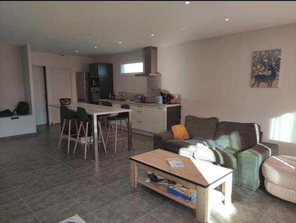 VILLA PLAIN PIED 2014 / SECTEUR CALME ET RESIDENTIEL / PONT-DU-CHATEAU (63)