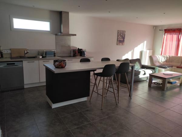 VILLA PLAIN PIED 2014 / SECTEUR CALME ET RESIDENTIEL / PONT-DU-CHATEAU (63)