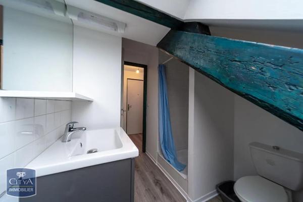 Appartement à louer 1 pièce 25.5m² Saint-Flour (15100)