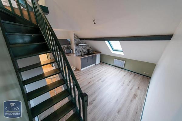 Appartement à louer 1 pièce 25.5m² Saint-Flour (15100)