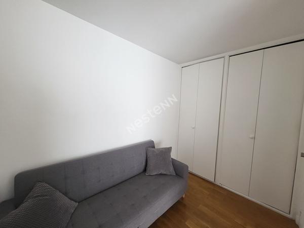 Appartement Puteaux 1 pièce  30 m2 avec balcon rue roque de Fillol entièrement meublé et équipé