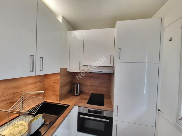 Appartement Puteaux 1 pièce  30 m2 avec balcon rue roque de Fillol entièrement meublé et équipé