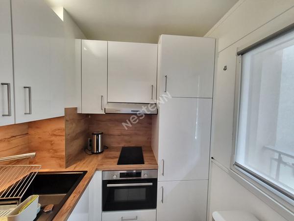 Appartement Puteaux 1 pièce  30 m2 avec balcon rue roque de Fillol entièrement meublé et équipé