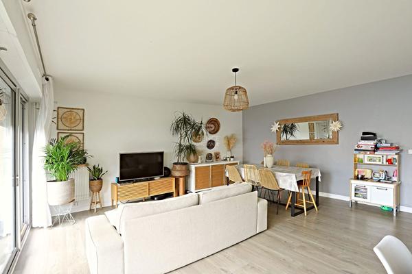 Appartement Nanterre 2 pièce(s) 75 m2 480 000 € **  - Référence  15424
