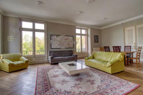 Immeuble 32 pièces - 1750 m² Exclusivité efficity