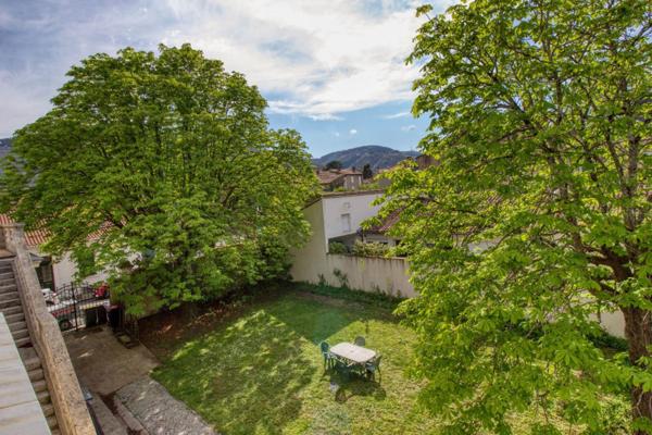 Immeuble 32 pièces - 1750 m² Exclusivité efficity