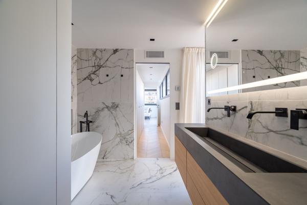 Vente Penthouse Marseille 8 6 Pièces 219 m²