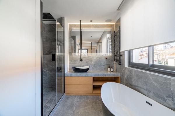 Vente Penthouse Marseille 8 6 Pièces 219 m²