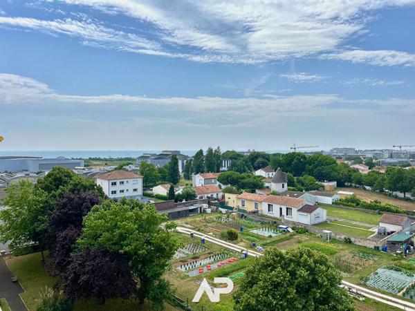 T4- vue exceptionnelle sur toute La Rochelle Quartier Bongraine €259 000 ** - Référence MR615ED3
