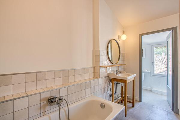 Appartement d’exception avec vue panoramique sur les toits de la Cité des Papes