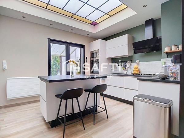 Jolie maison des années 30, 3 chambres, jardin et terrasse couverte – Leers centre