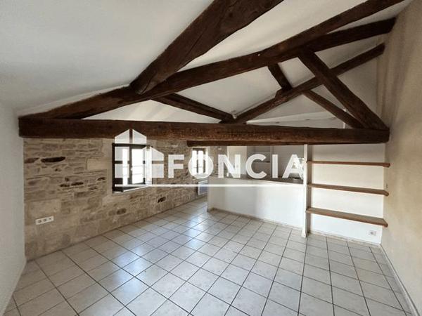 Location Studio 35.92 m² - 34 RUE NATIONALE Nimes 30000