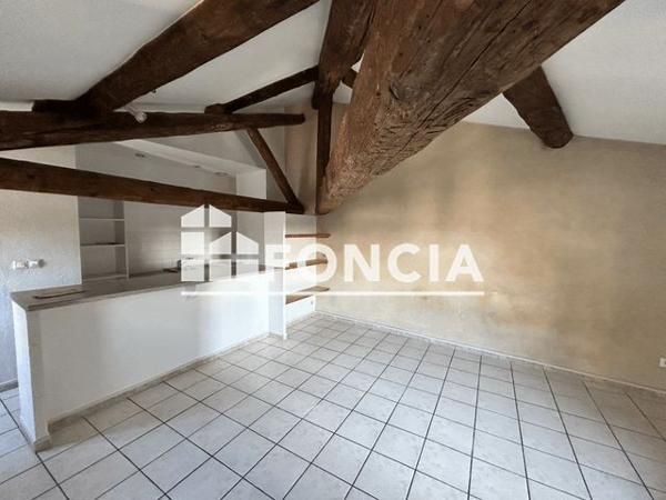 Location Studio 35.92 m² - 34 RUE NATIONALE Nimes 30000