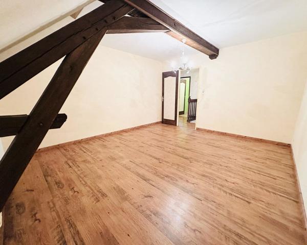 Maison à vendre 114 030 € Méreau 7 p 183 m² DPE D