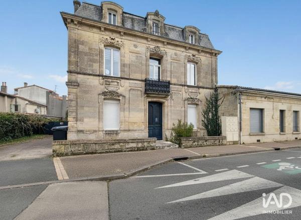 Maison à vendre 10 pièces 220 m² Bassens