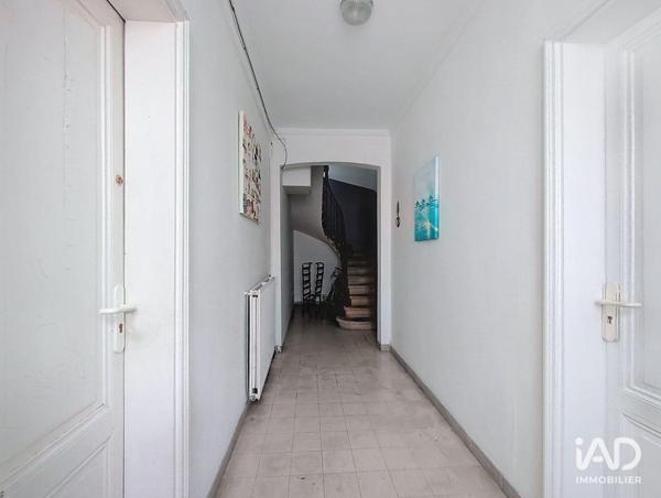 Maison à vendre 10 pièces 220 m² Bassens